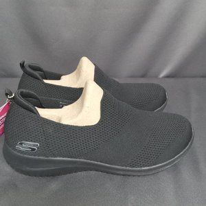 New Skechers Black Stretch Fit Shoes, size 9